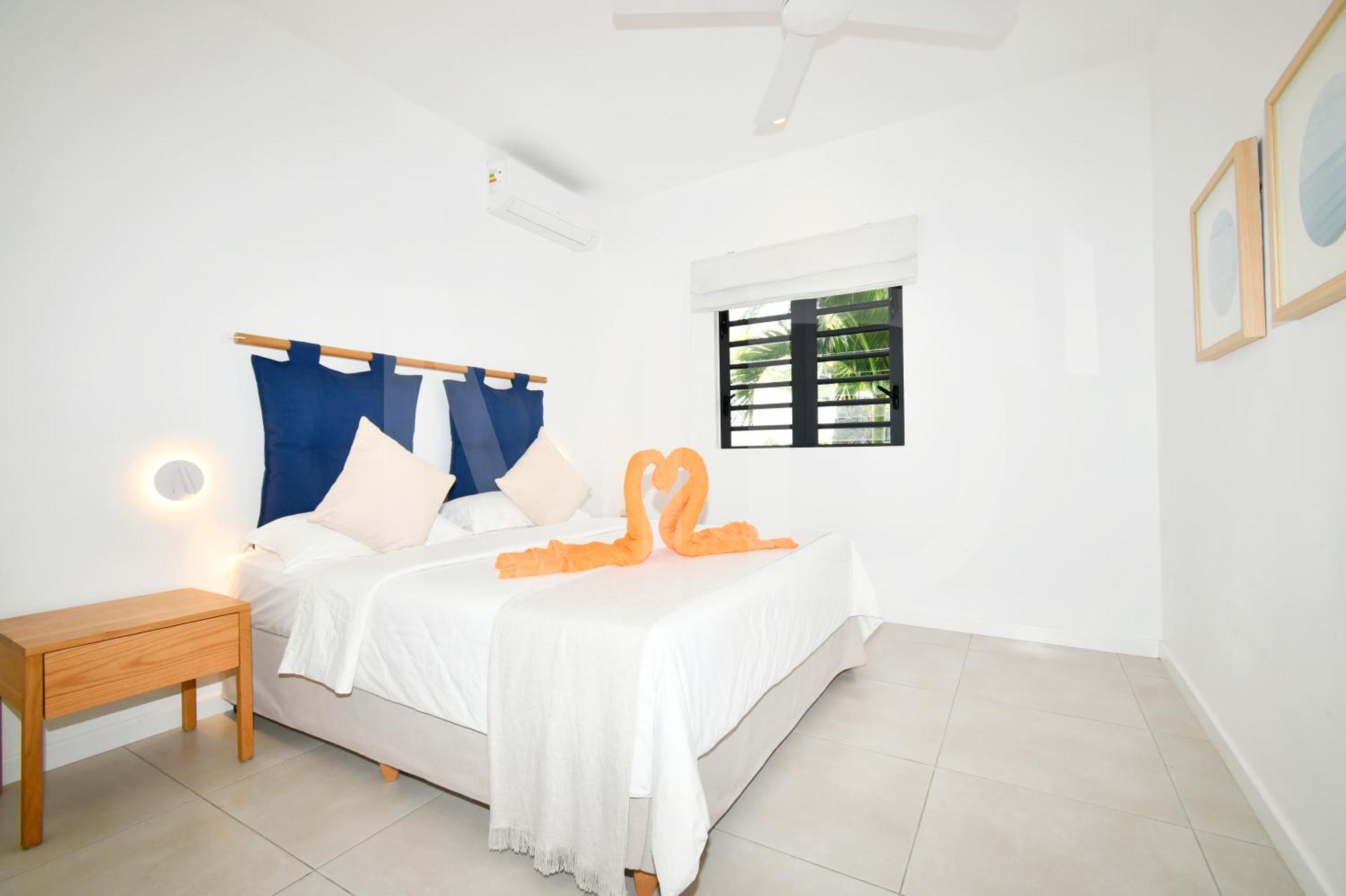 White&Blue Beachfront Luxury Poste Lafayette Екстериор снимка