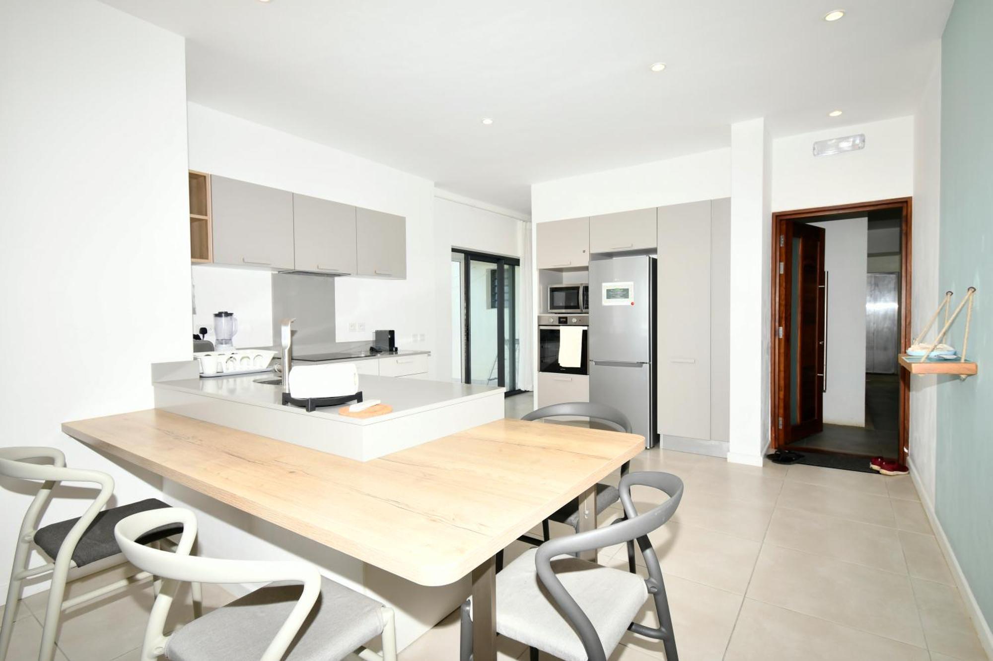 White&Blue Beachfront Luxury Poste Lafayette Екстериор снимка