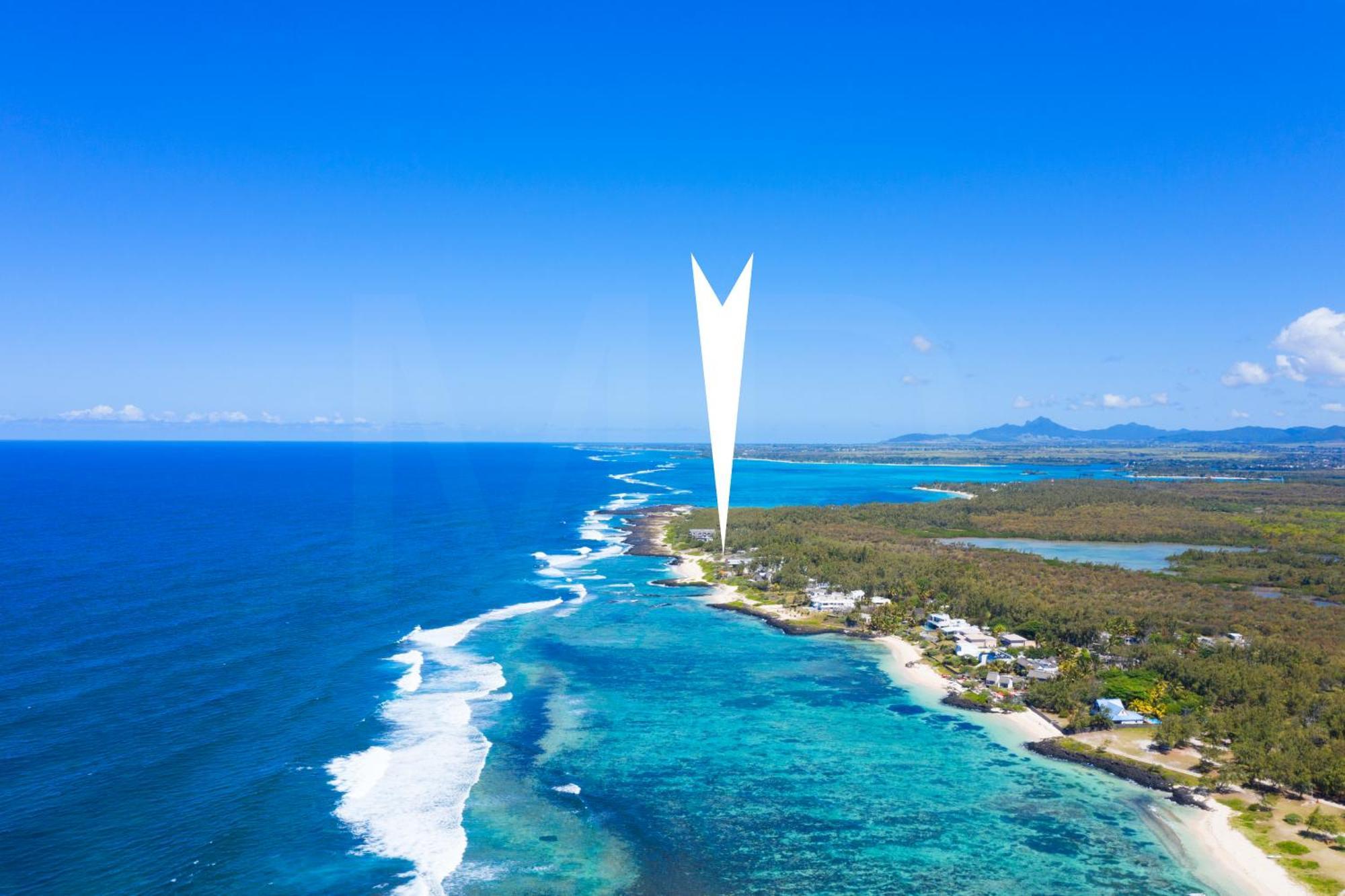 White&Blue Beachfront Luxury Poste Lafayette Екстериор снимка