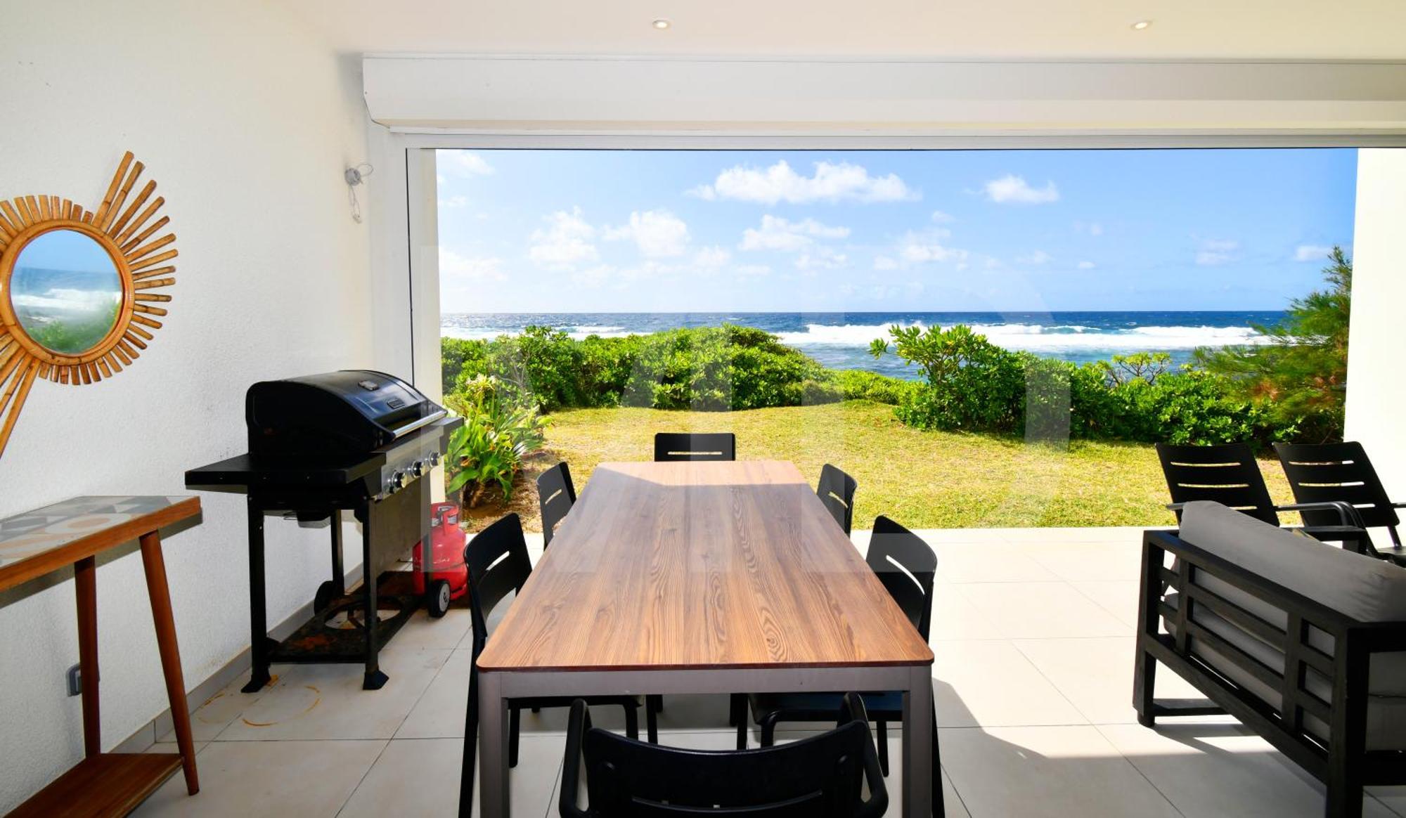 White&Blue Beachfront Luxury Poste Lafayette Екстериор снимка