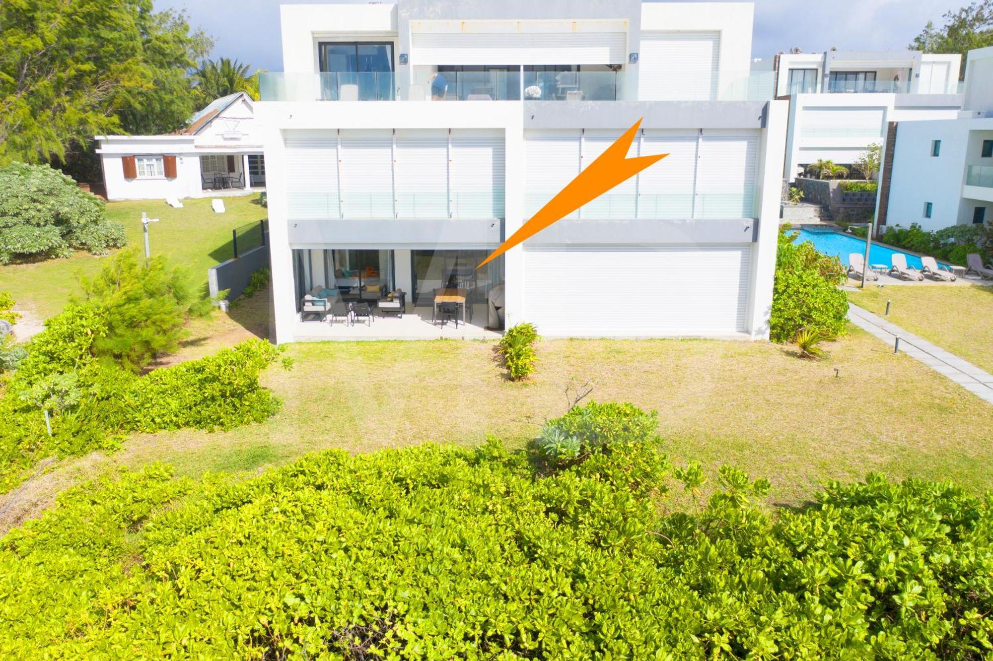 White&Blue Beachfront Luxury Poste Lafayette Екстериор снимка
